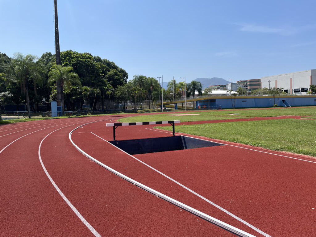 Cópia de 44 - PISTA DE ATLETISMO